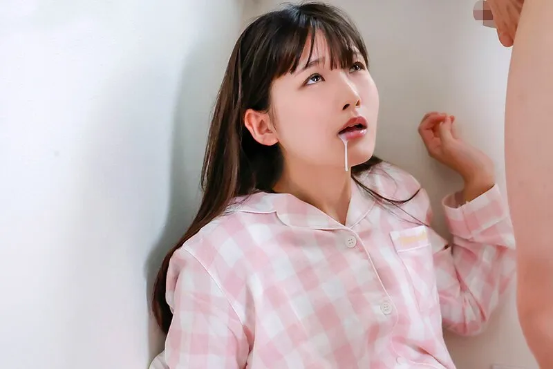 Anh trai ghen khi em ghệ có bạn gái nên luôn bắt em ấy làm tình